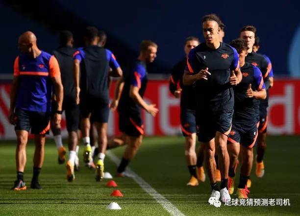  莱比锡红牛逆转取胜跻身欧冠区  